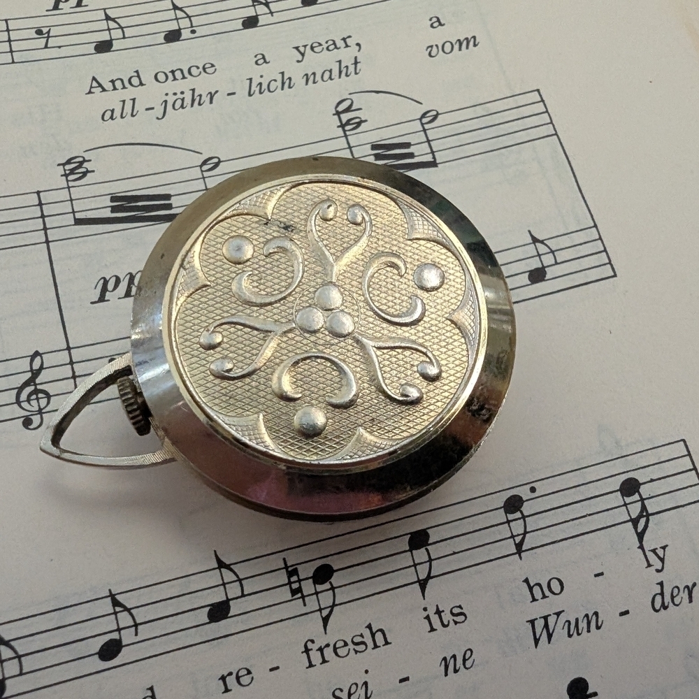 Ilona Watch Gold and Silver Star Pendant - Picture 4 of 5